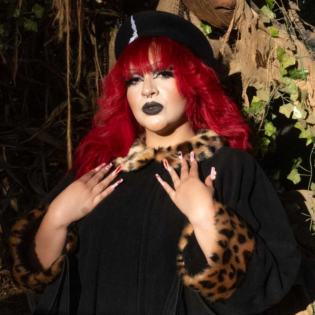 Glamour Ghoul Web Cape Leo Fur 6 Glamour Ghoul Web Cape Leo Fur - Image 4